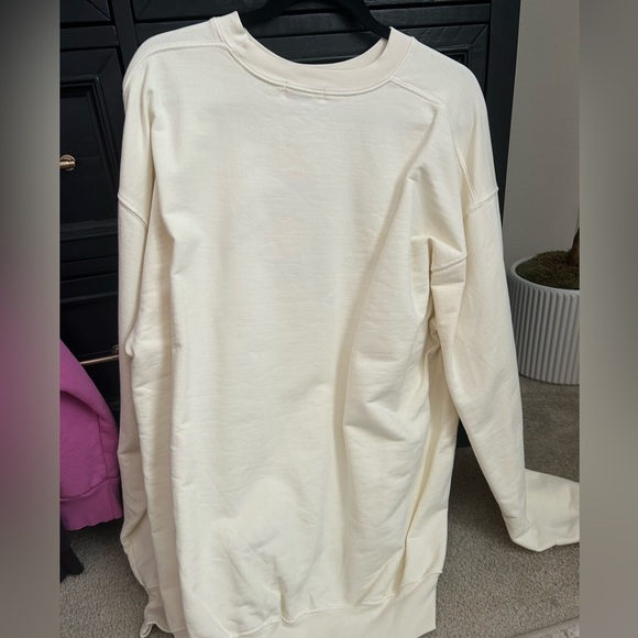 Mayfair Athletic Club Crewneck - Picture 4 of 8